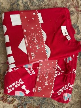 I Love Dolly Ladies' Jogger and Sweatshirt Set 2XL Red Holiday Pajamas